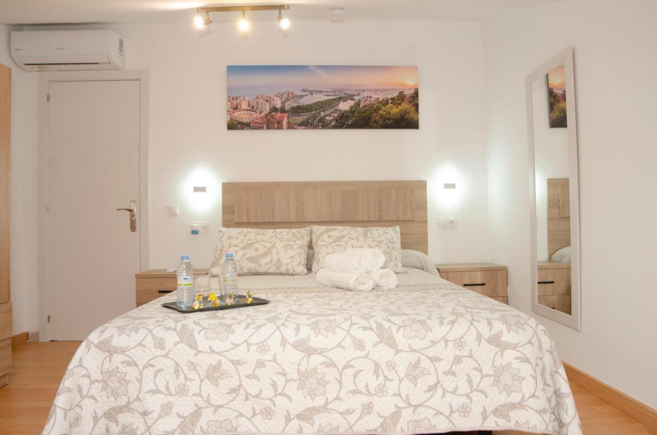 Alojamiento Alameda Malaga Bagian luar foto