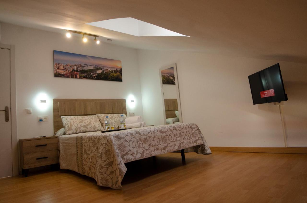 Alojamiento Alameda Malaga Bagian luar foto